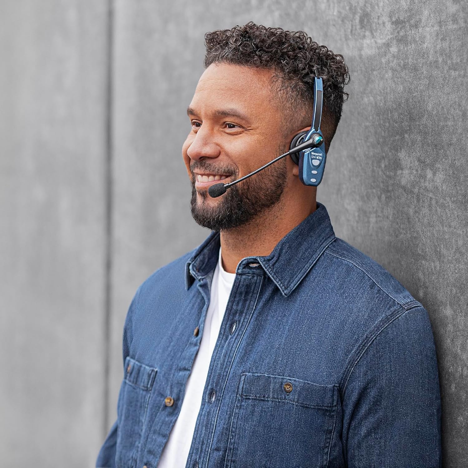 Cobra 75 All Road Wireless CB Radio with BlueParrott B250-XTS Noise Cancelling Bluetooth Headset - Dual-Mode AM/FM, Push to Talk Button Included, Bluetooth Connectivity, Black 5 Cobra 75 All Road Wireless CB Radio with BlueParrott B250-XTS Noise Cancelling Bluetooth Headset - Dual-Mode AM/FM, Push to Talk Button Included, Bluetooth Connectivity, Black - Image 5