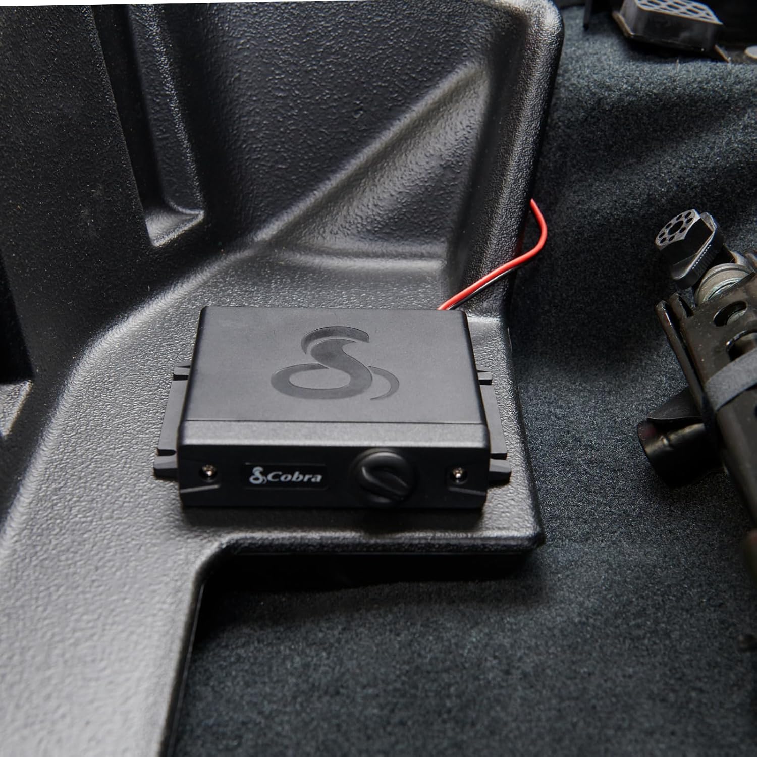 Cobra 75 All Road Wireless CB Radio with BlueParrott B250-XTS Noise Cancelling Bluetooth Headset - Dual-Mode AM/FM, Push to Talk Button Included, Bluetooth Connectivity, Black 6 Cobra 75 All Road Wireless CB Radio with BlueParrott B250-XTS Noise Cancelling Bluetooth Headset - Dual-Mode AM/FM, Push to Talk Button Included, Bluetooth Connectivity, Black - Image 6