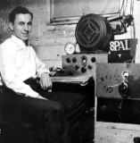 Walkie-Talkie Tech King Who Made 2 Way Wireless Cool – Al Gross